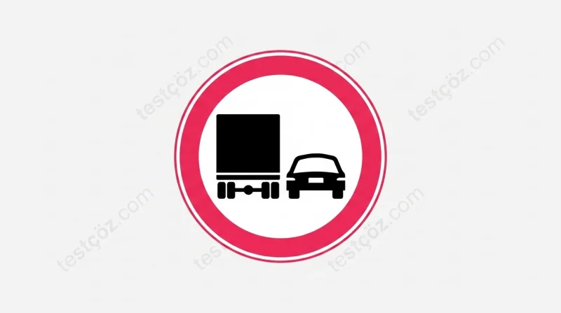 Kamyon/araç sembollü trafik işareti — sürücüye bildirim